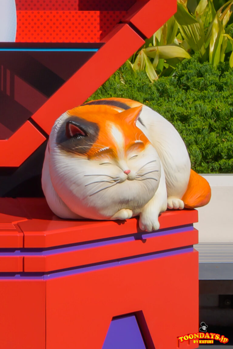 モチはディズニーの猫のキャラクター