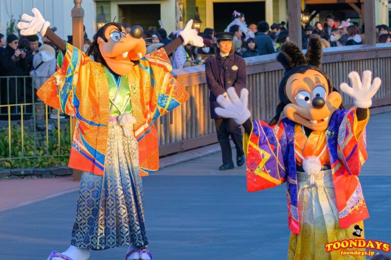 TDL『2020年ニューイヤーズ・グリーティング』グーフィーとマックス