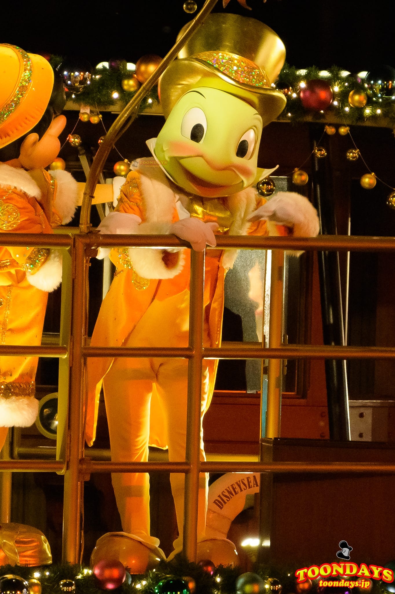 ウォルトディズニー ピノキオとジミニー クリケット 竹ケージ 開口部/ぶら下げ ウォルトディズニー ピノキオとジミニー クリケット 竹ケージ