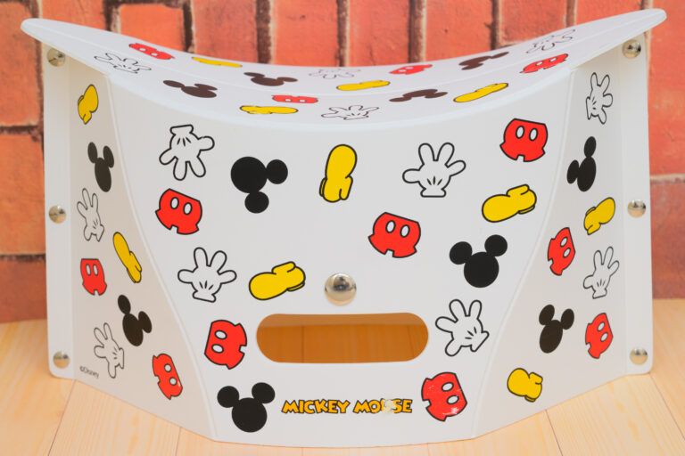 折りたたみチェアの『PATATTO mini』