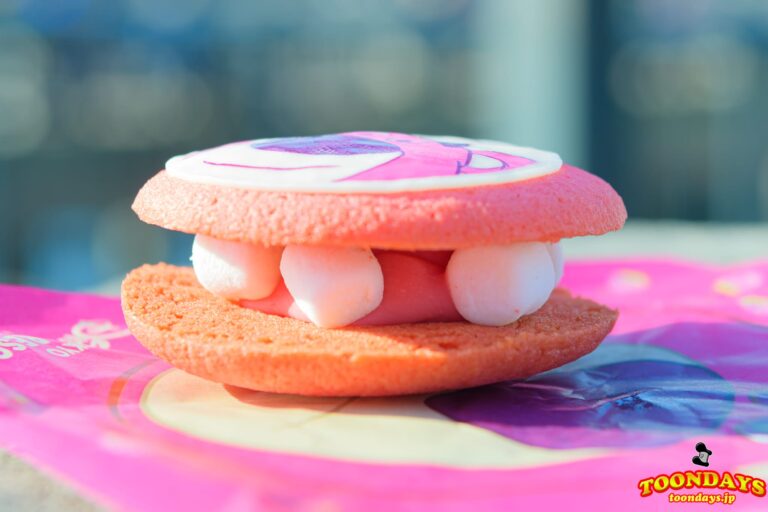 マシュマロが入ったロッツォのクッキーサンド