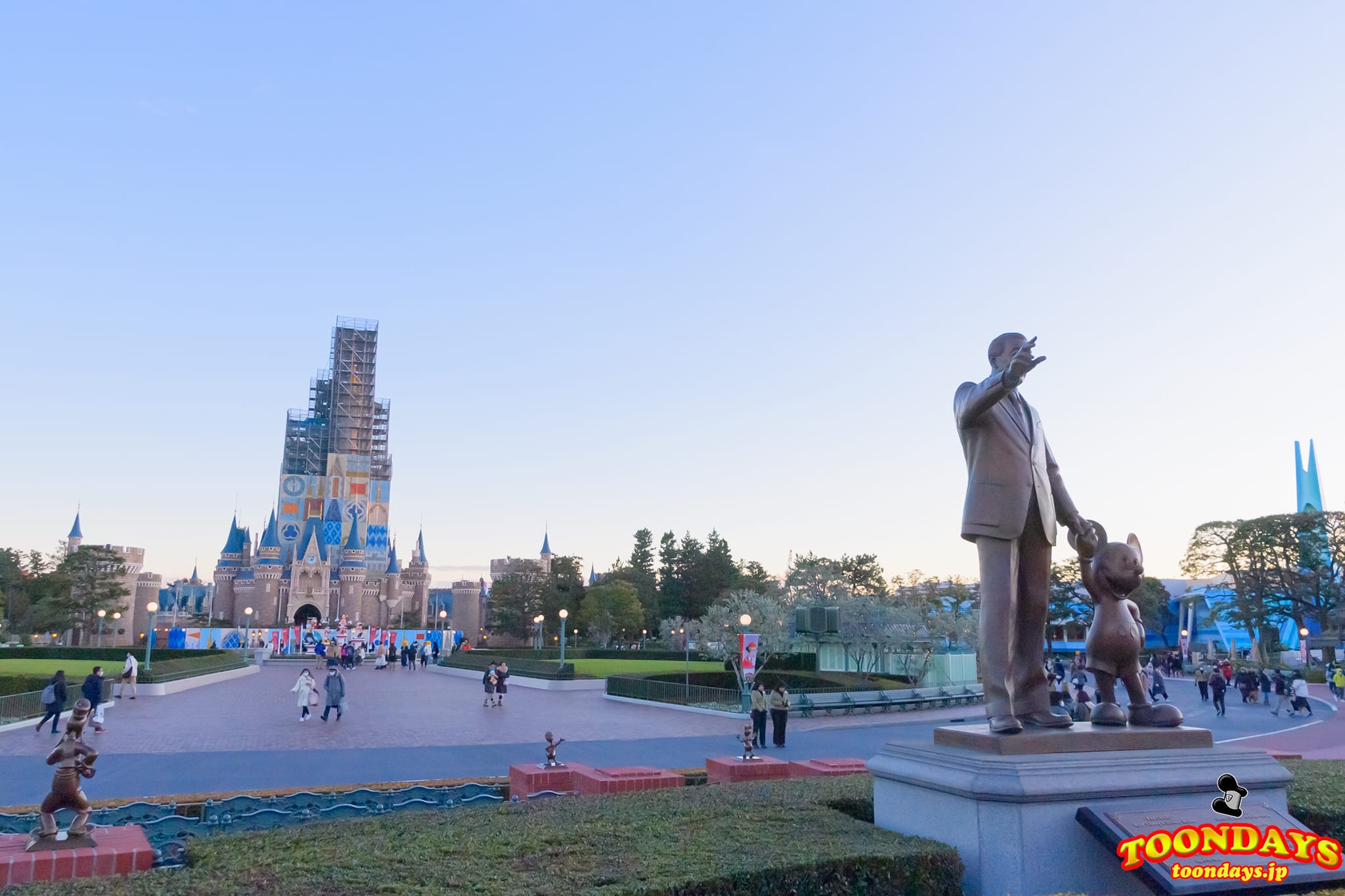 TDL ファンタジーランド シンデレラ城 風景