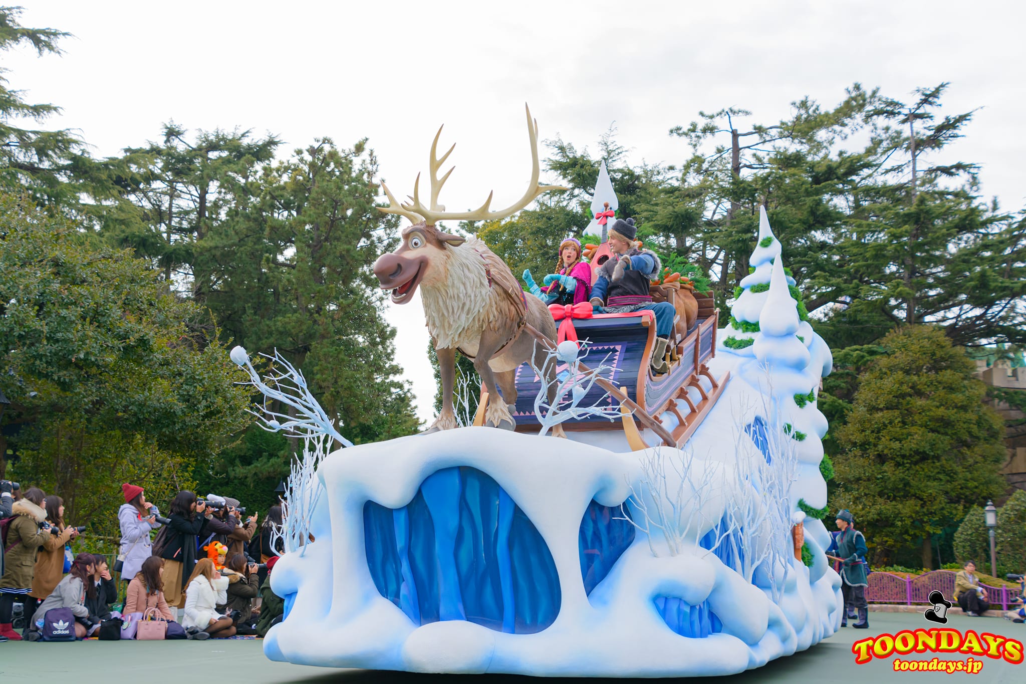 TDL アナとエルサのフローズンファンタジー 2016 フローズンファンタジーパレード　アナ