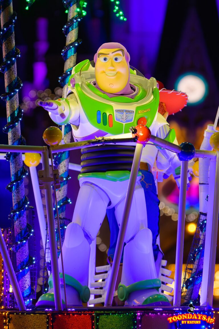 東京ディズニーランド・エレクトリカルパレード・ドリームライツのバズ・ライトイヤー