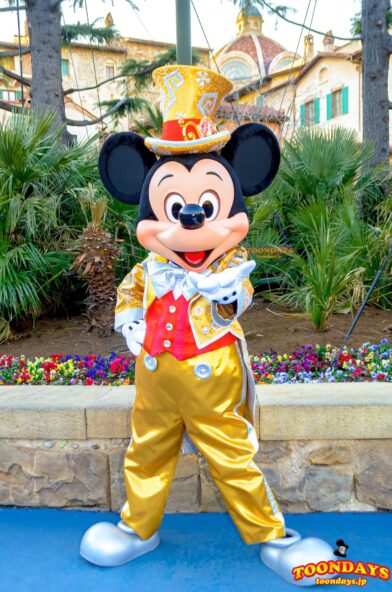 ミッキーマウスのTDR30周年限定・ディズニーシープラザ整列グリーティング