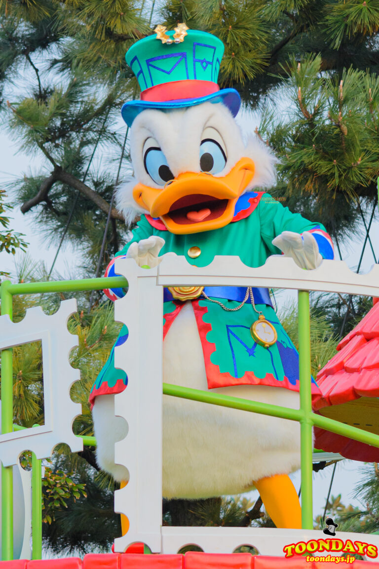 ディズニー・サンタヴィレッジ・パレードのスクルージ