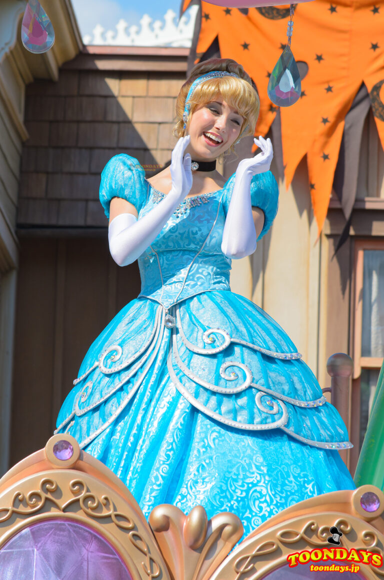 ハピネス・イズ・ヒアのシンデレラ（夏服）