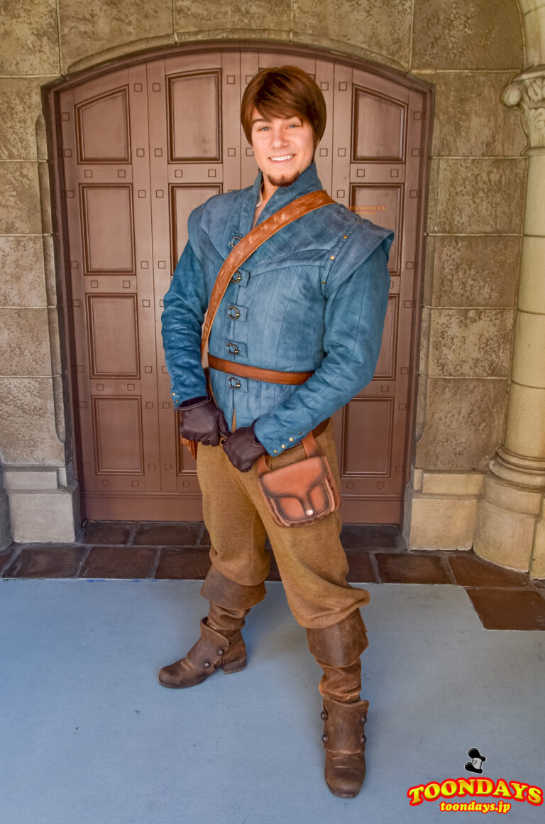 ファンタジーランドのフリーグリーティングに登場するフリン・ライダー（冬服）