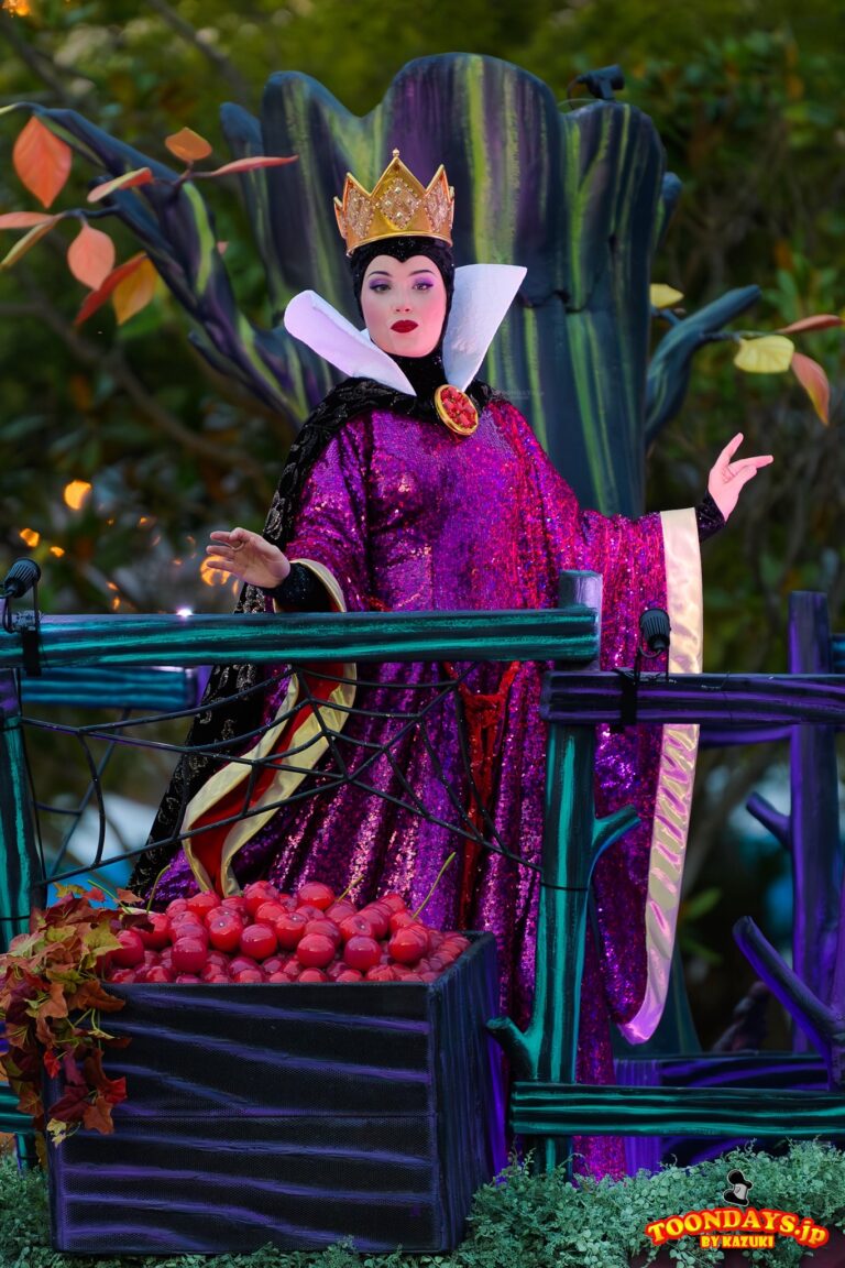 TDL ディズニー・ハロウィーン 2022 ザ・ヴィランズ・ロッキン・ハロウィーン ウィックド・クイーン