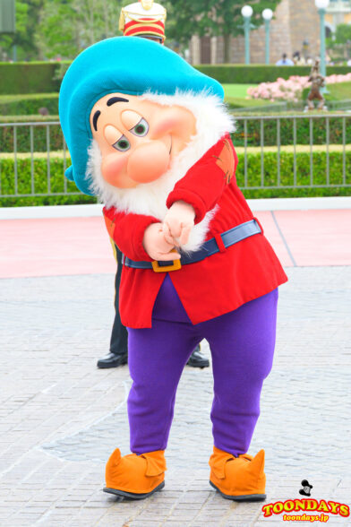 バッシュフル：東京ディズニーランド・バンド・ウィズ・キャラクター（7人のこびと）