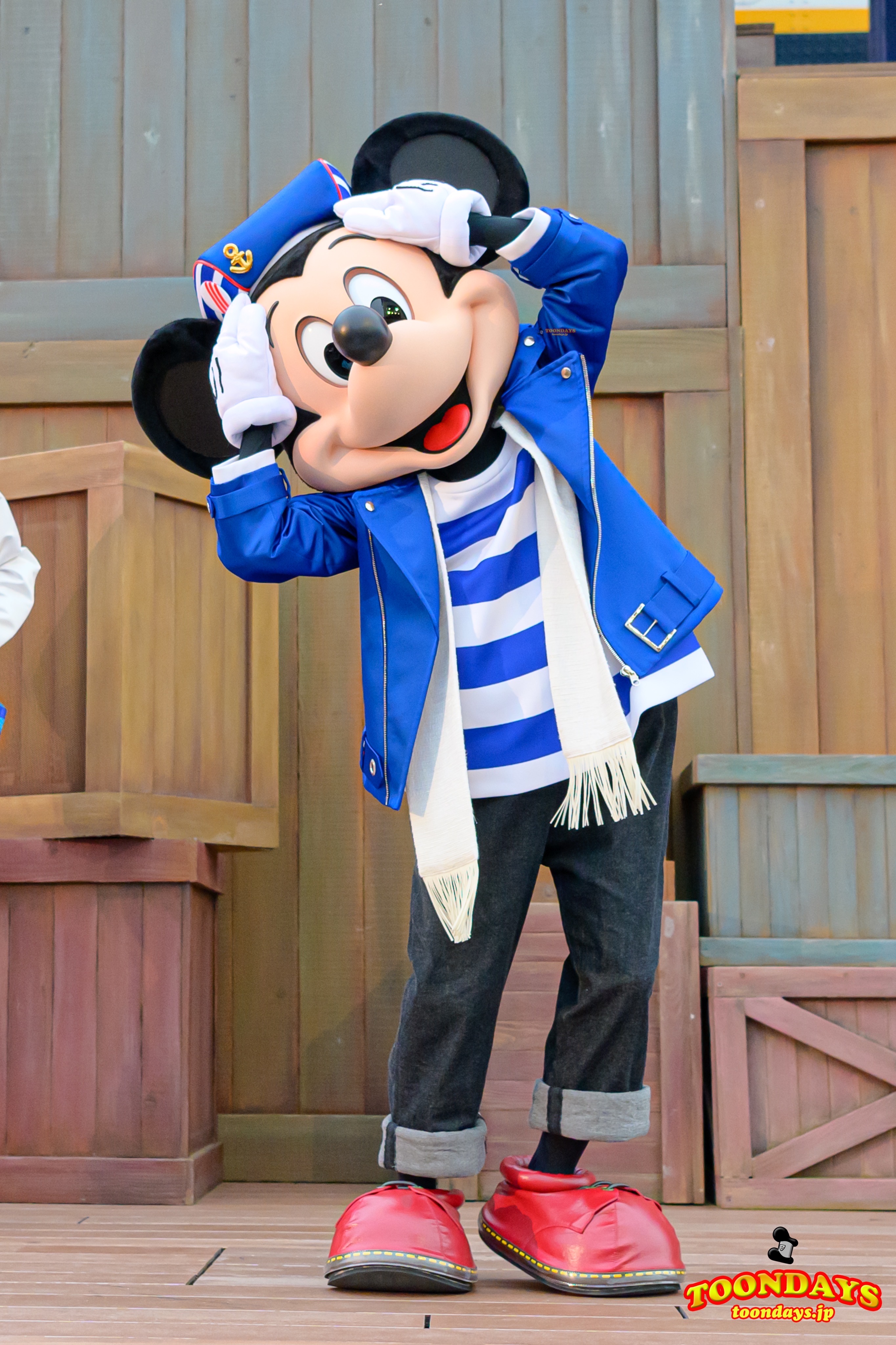 ハロー、ニューヨーク！の青いコスのミッキーマウス