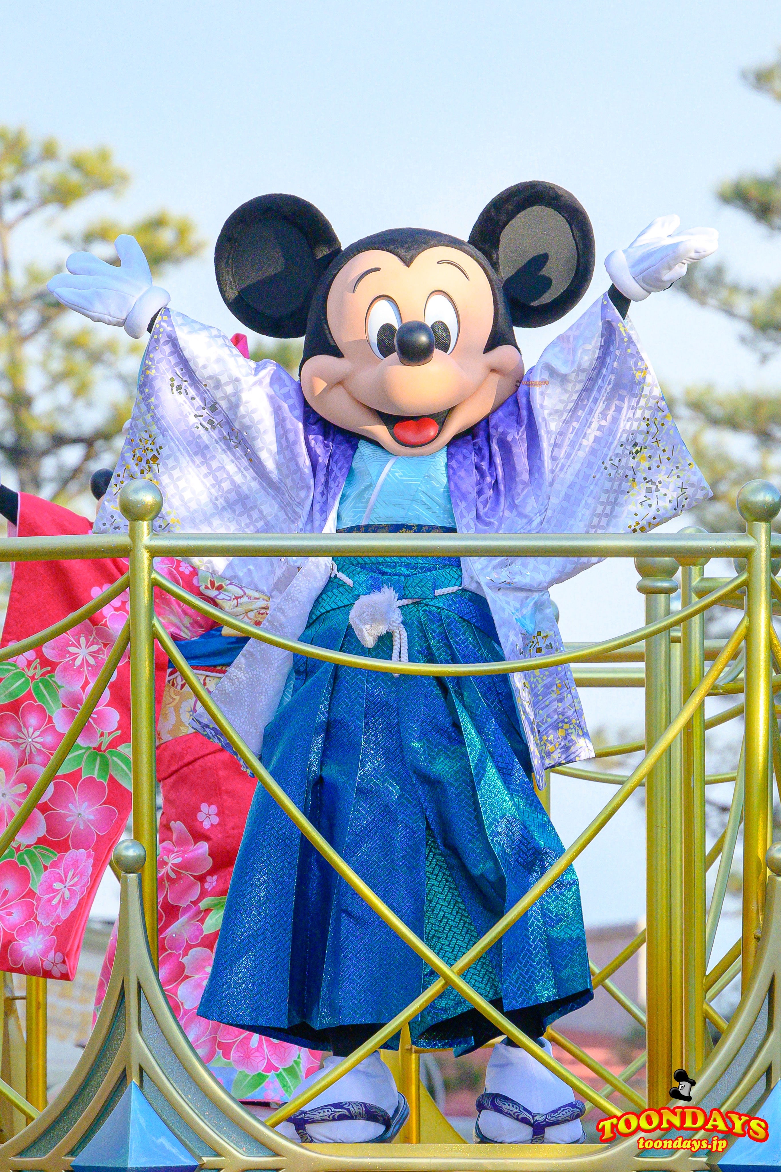 ニューイヤーズ・グリーティング2022『ミッキー＆フレンズのグリーティングパレードハッピーニューイヤー！』のミッキーマウス