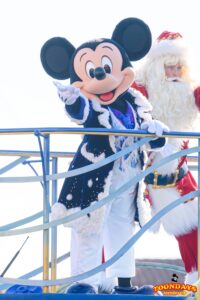 2021年『ミッキー＆フレンズのハーバーグリーティング：ディズニー・クリスマス 2期：クリスマス・ウィッシュ』のミッキーマウス