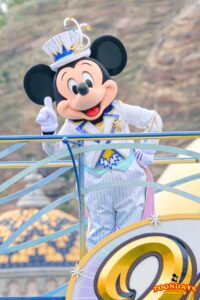 東京ディズニーシー20周年『ミッキー＆フレンズのハーバーグリーティングタイム・トゥ・シャイン』のミッキーマウス