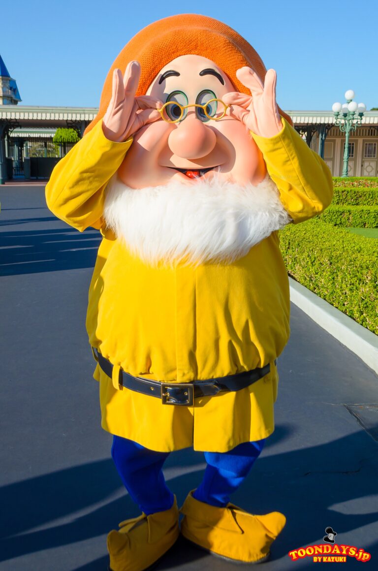 TDL エントランス フリーグリーティング 7人のこびと 2 ドック