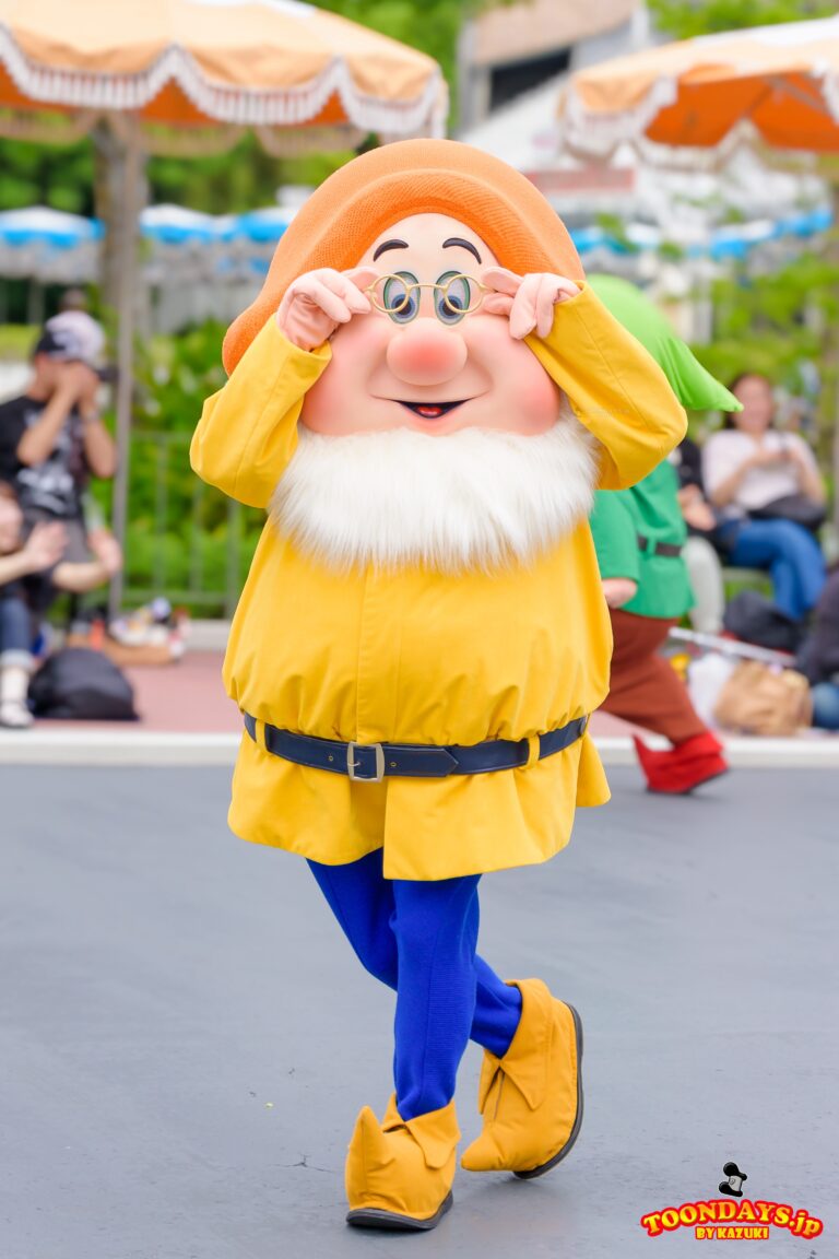 TDL ハピネス・イズ・ヒア 7人のこびと ドック