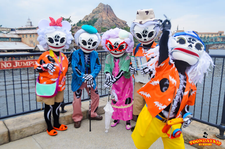 TDS ディズニー・ハロウィーン 2014 スケルトンのストリートパーティー