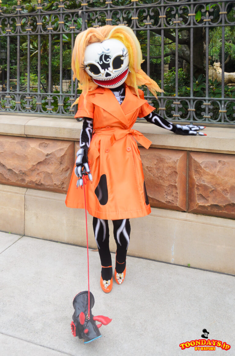 TDS ディズニー・ハロウィーン 2014 スケルトンのストリートパーティー（アメリカンウォーターフロント・アトモスフィア） キャリー