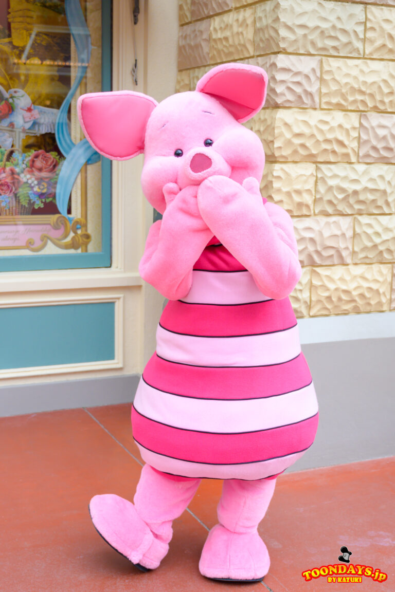 TDL ワールドバザール（エントランス） フリーグリーティング ピグレット