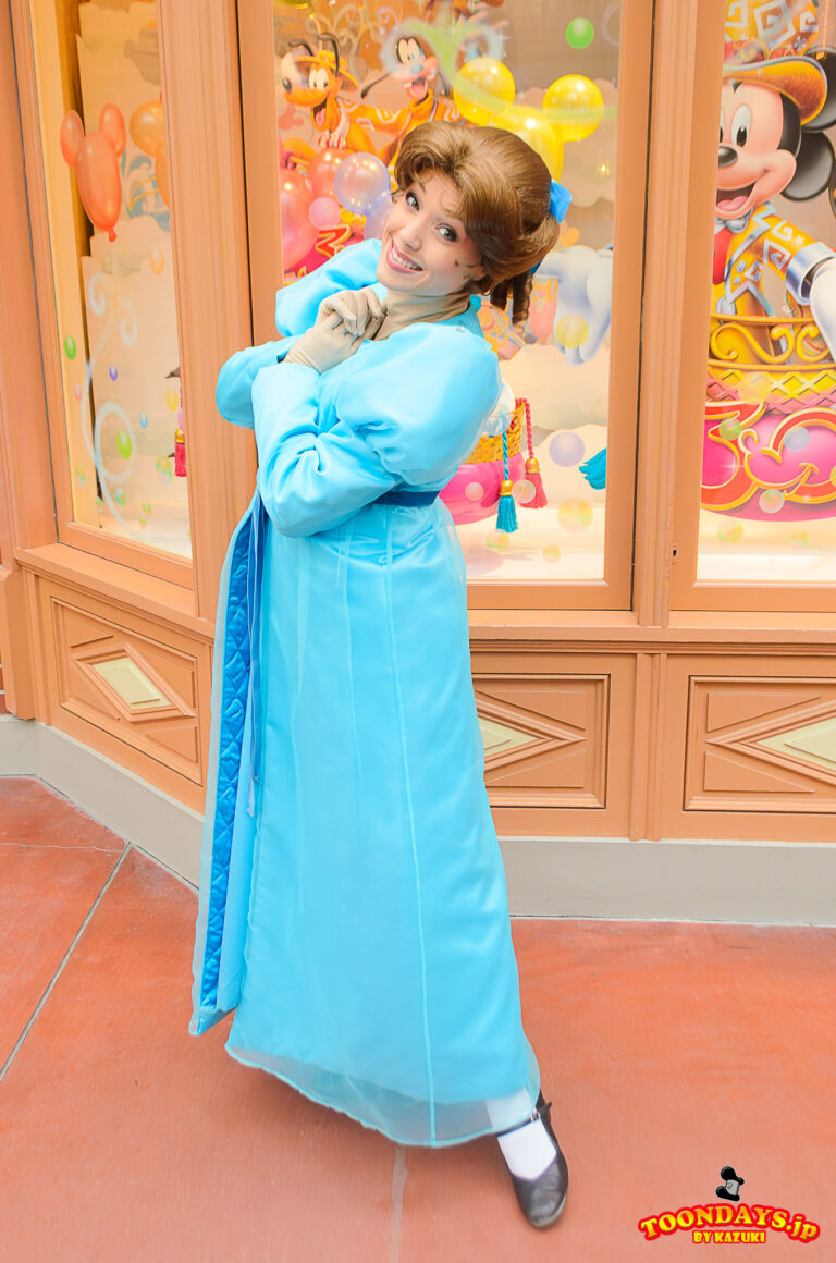 TDL ワールドバザール(エントランス) フリーグリーティング ウェンディ