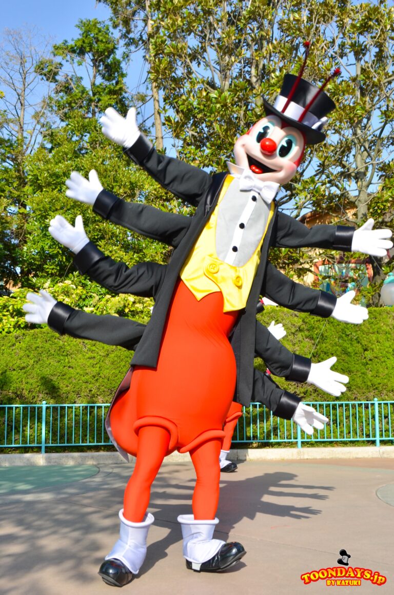 TDL ハピネス・イズ・ヒア イモムシ 2