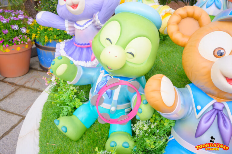 TDS ダッフィー&フレンズ20周年:カラフルハピネス デコレーション ケープコッド