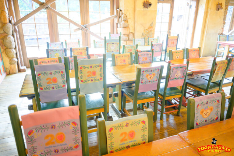 TDS ダッフィー&フレンズ20周年:カラフルハピネス 2025 デコレーション ミゲルズ・エルドラド・キャンティーナ