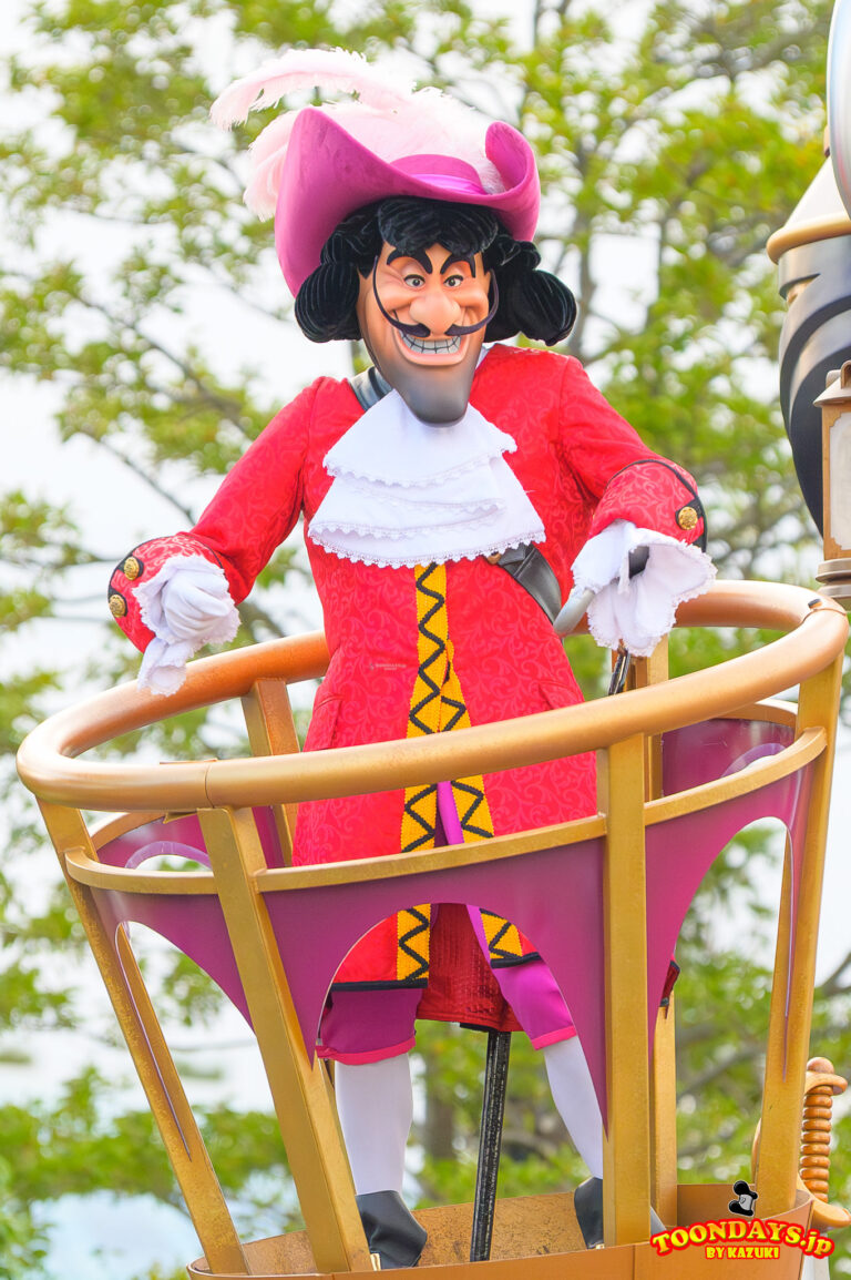 TDL-ディズニー・ハロウィーン-2025-ザ・ヴィランズ・ハロウィーン'Into-the-Frenzy'--フック船長2