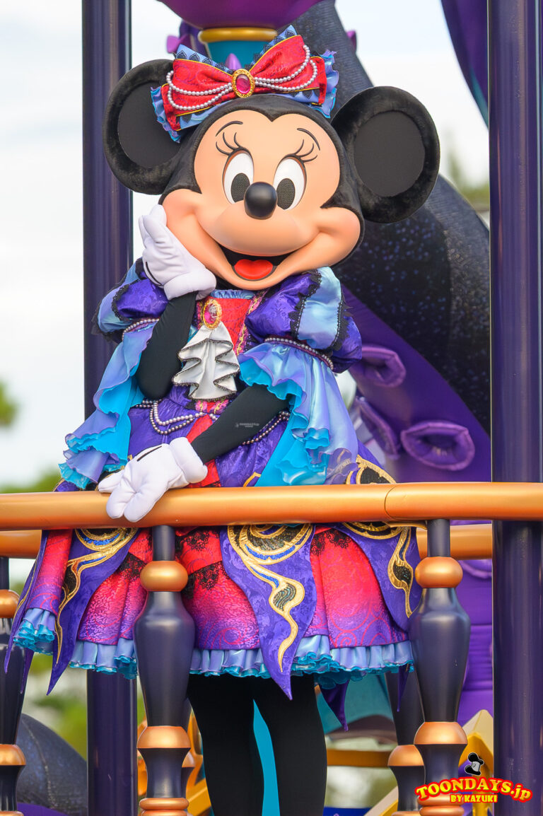 TDL-ディズニー・ハロウィーン-2025-ザ・ヴィランズ・ハロウィーン'Into-the-Frenzy'-ミニーマウス2