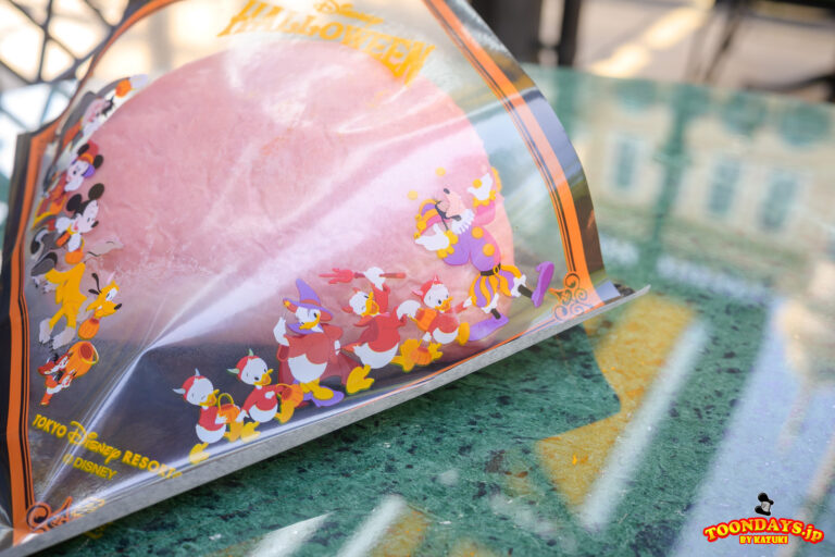 TDS ディズニー・ハロウィーン・グリーティング 2025 スパイシーチキン&パンプキングラタンのスペシャルサンド3