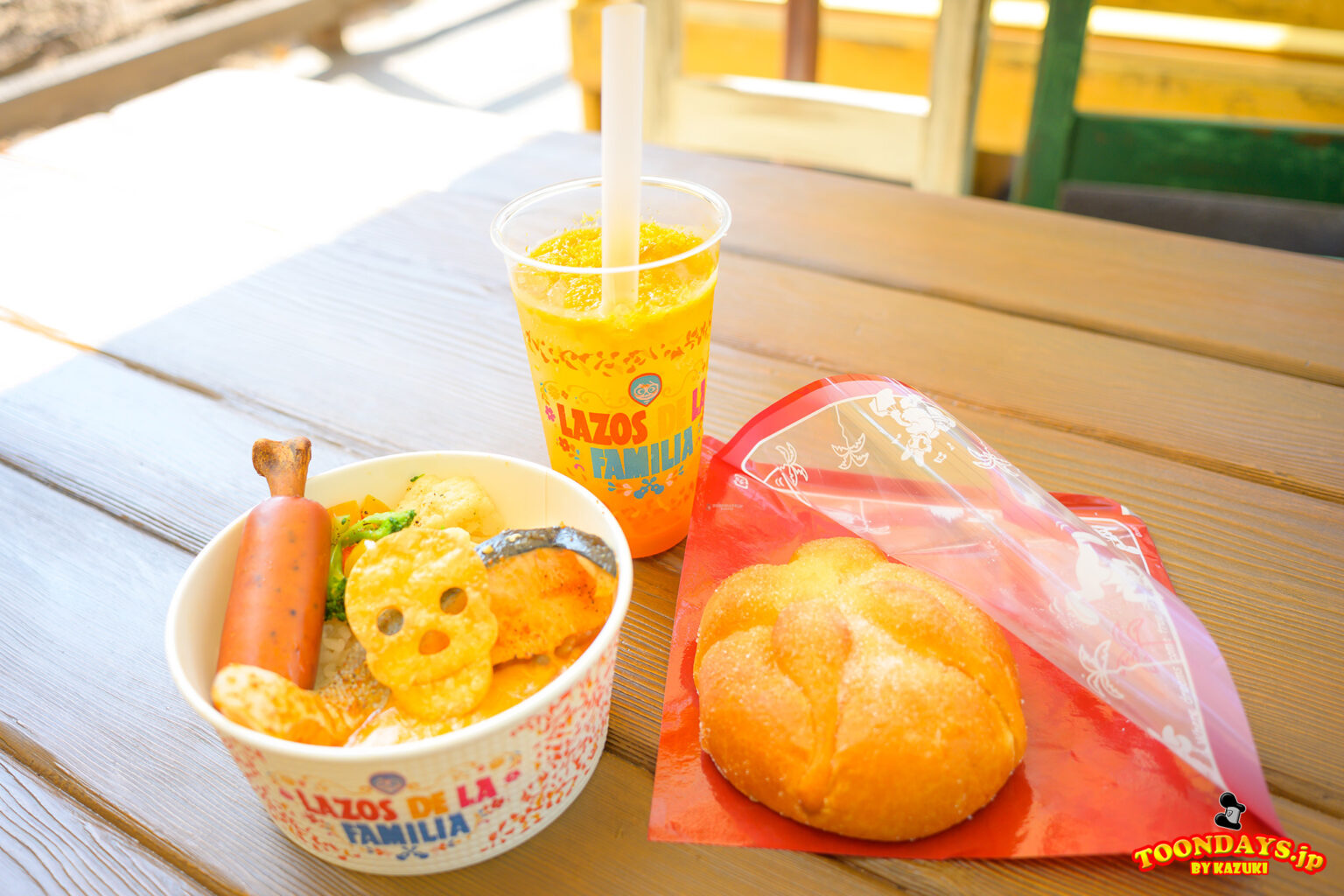 リメンバー・ミーの「死者の日」テーマセットも！「ユカタン・ベースキャンプ・グリル」スペシャルメニュー<TDS「ラソス・デ・ラ・ファミリア 2025」>