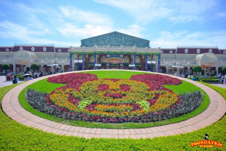 TDL ディズニー・ハロウィーン 2025 デコレーション ワールドバザール