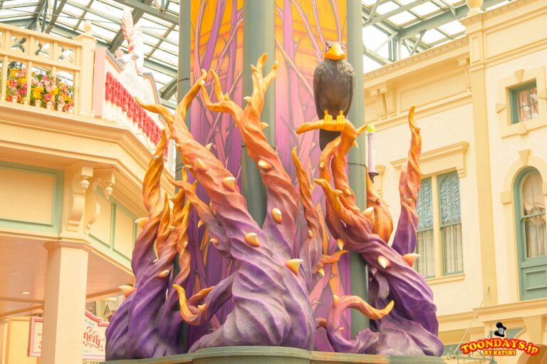 TDL ディズニー・ハロウィーン 2025 デコレーション ワールドバザール