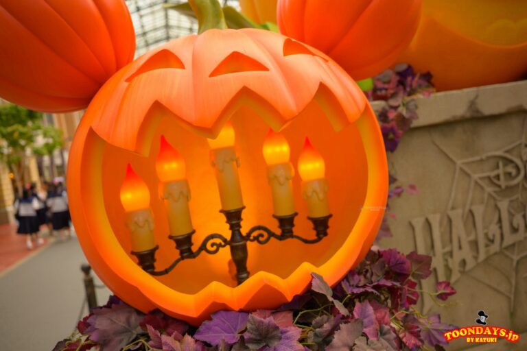 TDL ディズニー・ハロウィーン 2025 デコレーション ワールドバザール