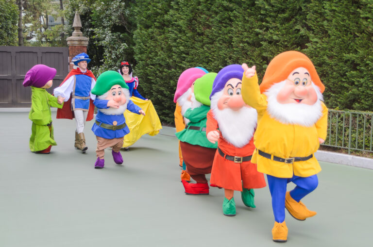 まとめ】『7人のこびと（白雪姫）』キャラクター図鑑｜それぞれの名前