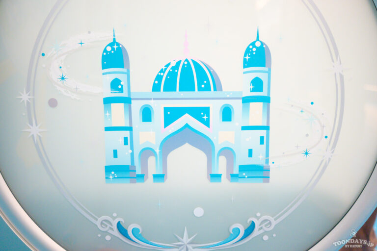 ディズニーリゾートライン「東京ディズニーシー25周年スパークリング・ジュビリーライナー」の内装15