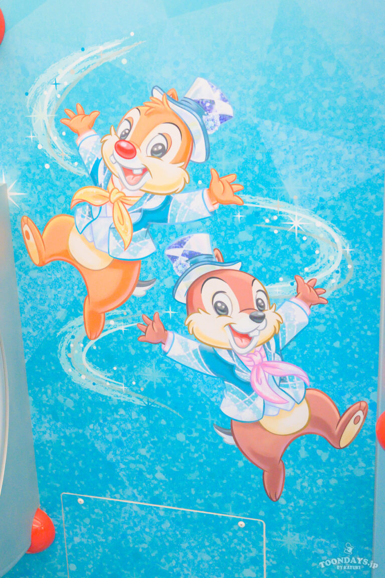 ディズニーリゾートライン「東京ディズニーシー25周年スパークリング・ジュビリーライナー」の内装5