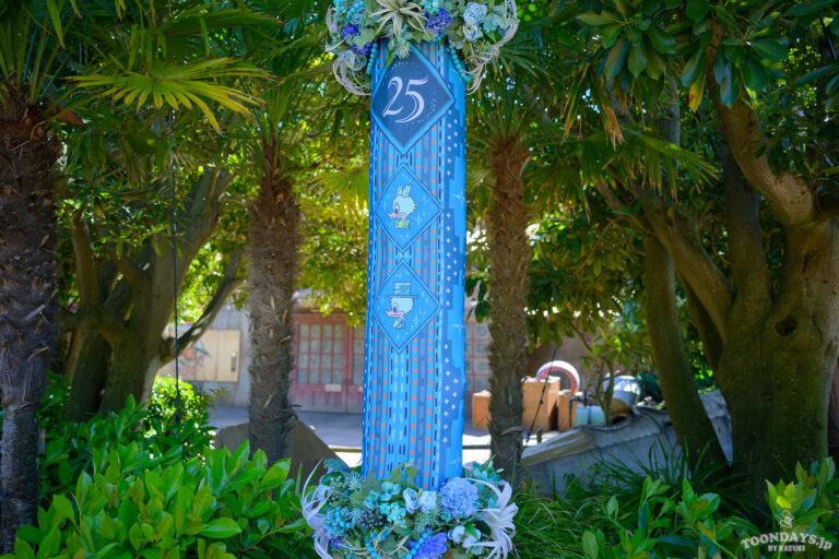 ロストリバーデルタのTDS25周年「スパークリング・ジュビリー」デコレーション1