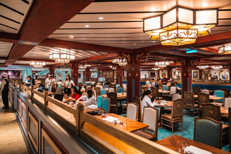 エンチャンテッド・サマー・レストラン