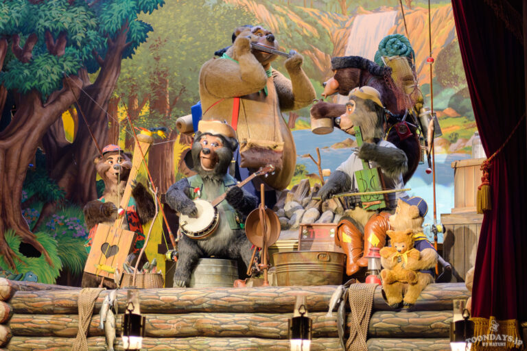 TDL「カントリーベア・シアターバケーション・ジャンボリー」のザ・ファイブベアラグズ（ジグ、ゼブ、テッド、フレッド、テネシー、オスカー）