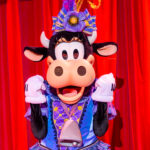 TDLダイヤモンド・ホースシューの「ザ・ダイヤモンド・バラエティマスター」のクララベル・カウ