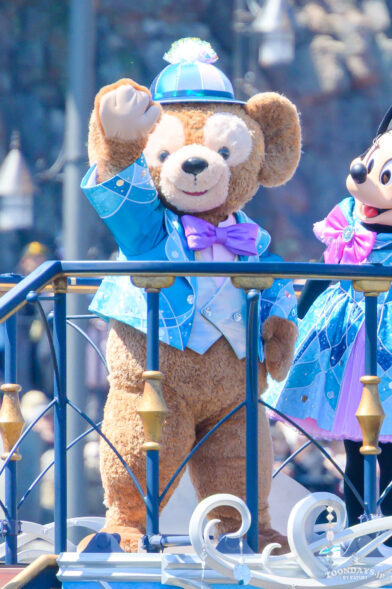 TDS「スパークリング・ジュビリー・セレブレーション」に登場するダッフィー