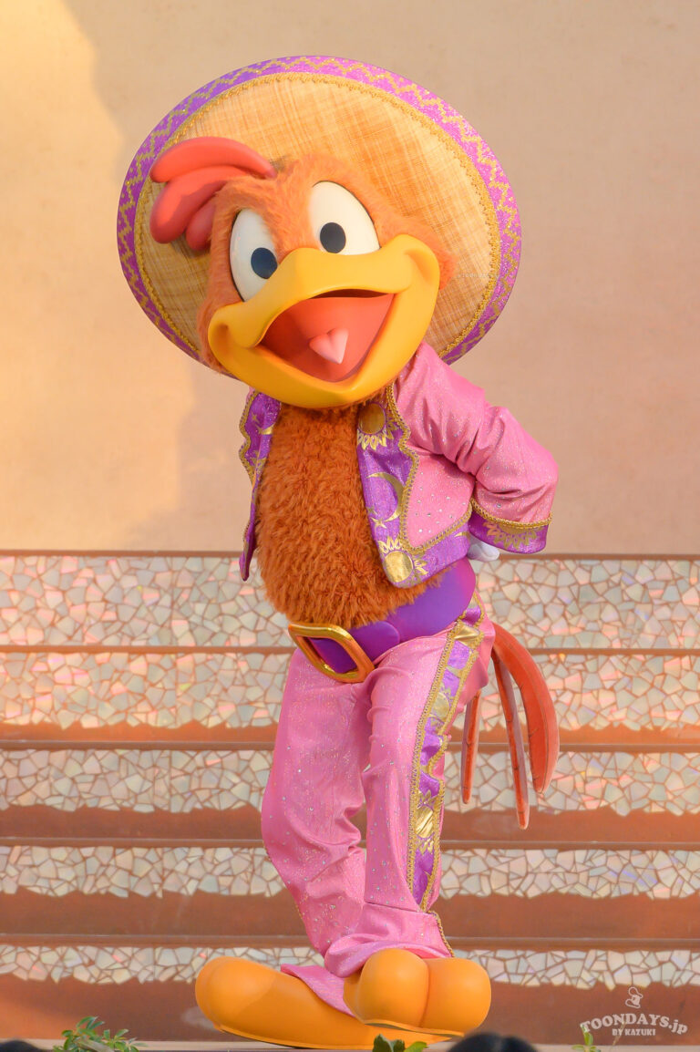 TDS「ダンス・ザ・グローブ！」に出演するパンチート