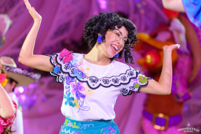 TDS「ダンス・ザ・グローブ！」に出演するミラべル9