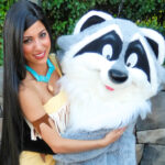 TDSメディテレーニアンハーバーでグリーティングをしていたポカホンタスとミーコ