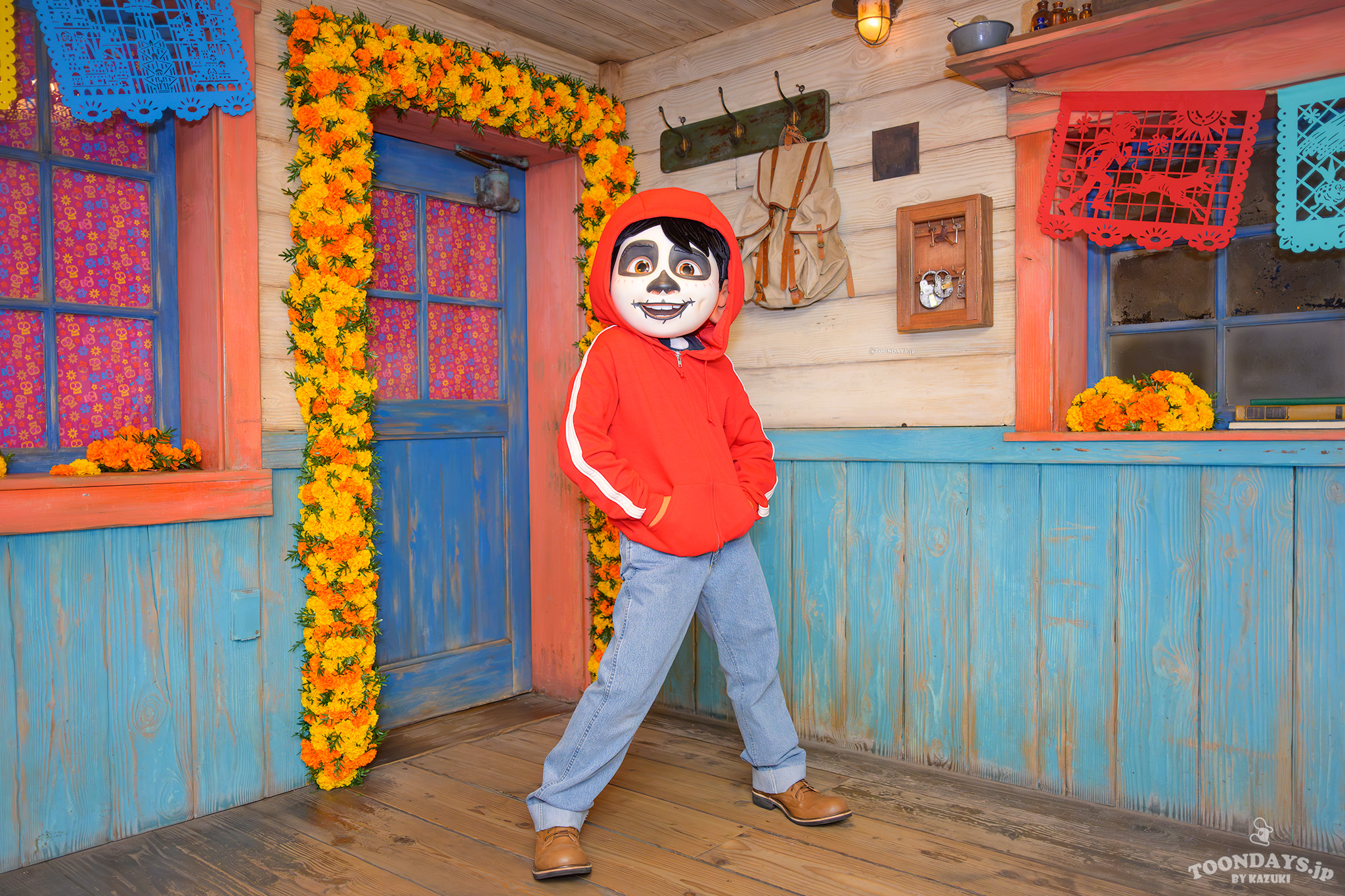 TDSディズニー・ハロウィーン2026のラソス・デ・ラ・ファミリアで会えるミゲルの整列グリーティング4